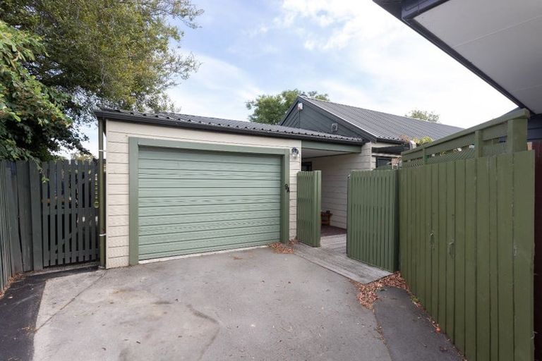Photo of property in 2/9 Braemar Place, Avonside, Christchurch, 8061