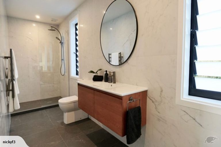 Photo of property in 7 Te Heke Place, Waikanae, 5036