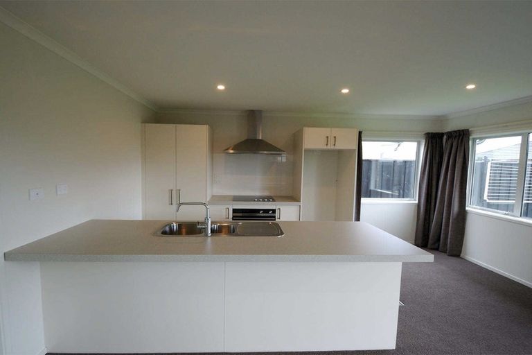 Photo of property in 23 Ragley Way, Rolleston, 7615