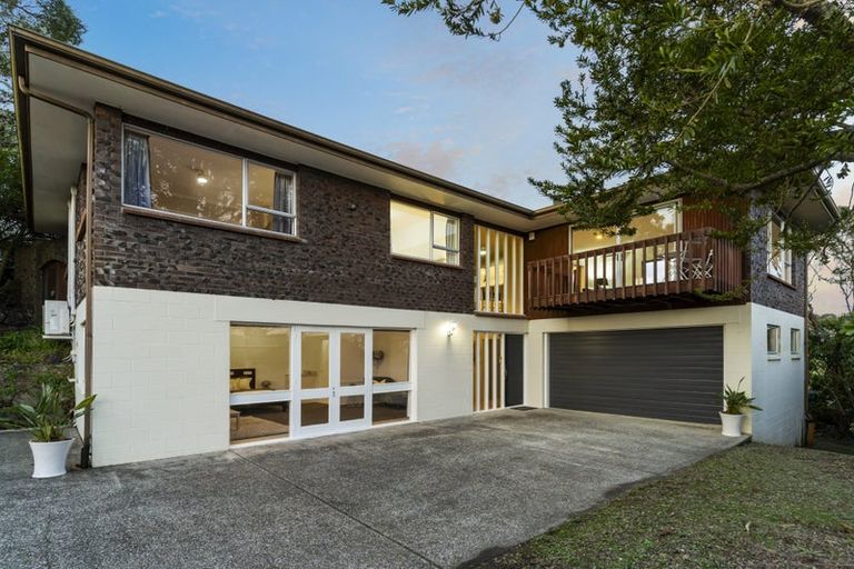Photo of property in 50 Hadfield Street, Beach Haven, Auckland, 0626