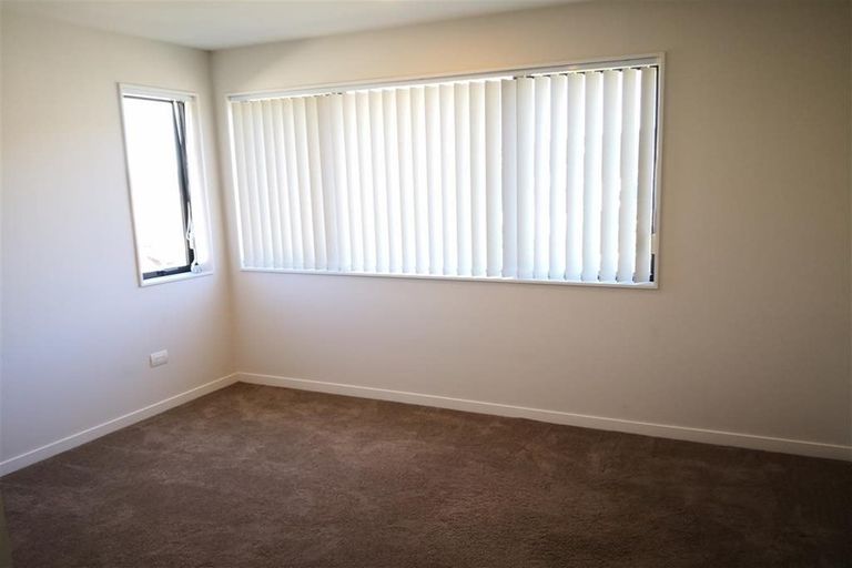 Photo of property in 58 Golden Morning Drive, Albany Heights, Auckland, 0632