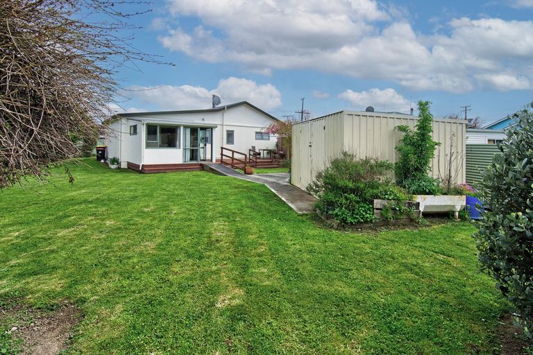 Photo of property in 228 High Street North, Carterton, 5713