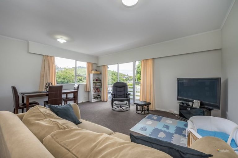 Photo of property in 4b Cedar Street, Maungaraki, Lower Hutt, 5010