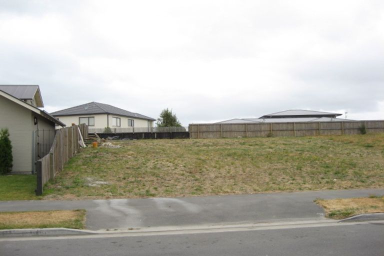 Photo of property in 20 Titirangi Crescent, Parklands, Christchurch, 8083