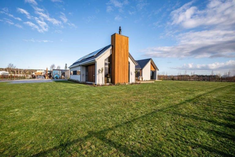 Photo of property in 1a Riverdale Place, Amberley, 7410