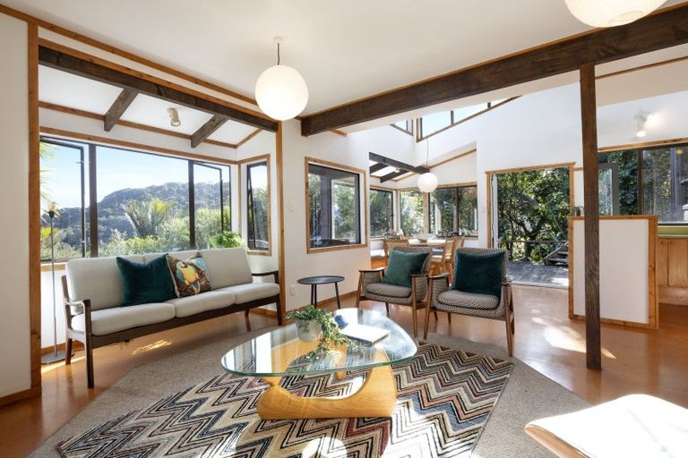Photo of property in 101b Garden Road, Piha, New Lynn, 0772