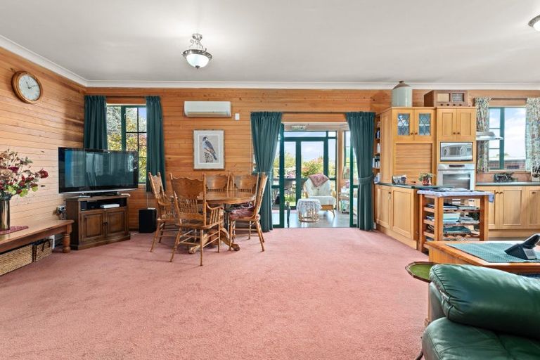 Photo of property in 7 Greenhithe Street, Waihola, Milton, 9073