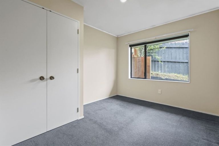 Photo of property in 1/6 Libnai Avenue, Clover Park, Auckland, 2019