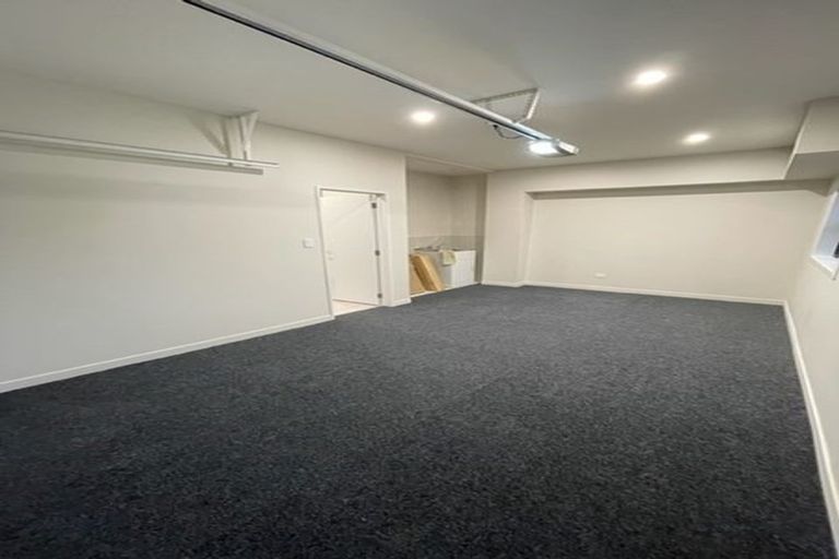 Photo of property in 128b Hutchinsons Road, Bucklands Beach, Auckland, 2014