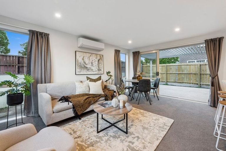 Photo of property in 4c Bosun Place, Te Atatu Peninsula, Auckland, 0610