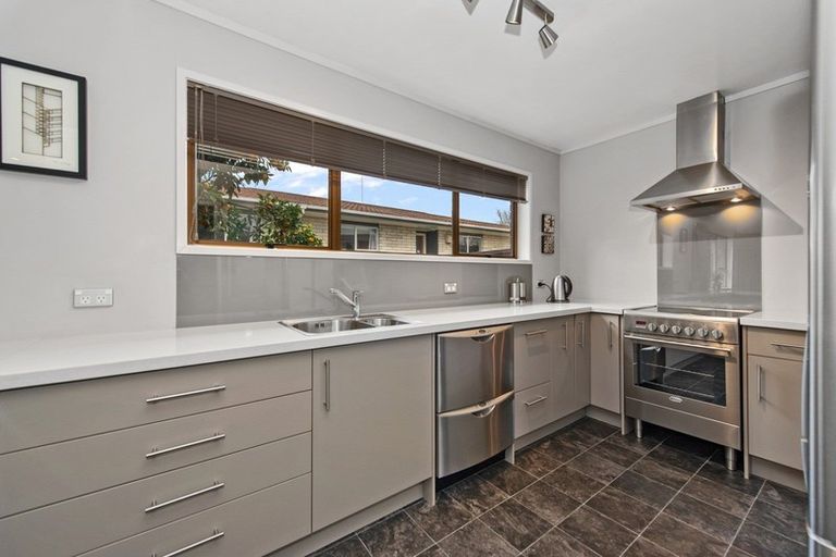 Photo of property in 14a Storey Avenue, Forest Lake, Hamilton, 3200