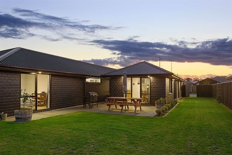 Photo of property in 48 Hardingstone Drive, Rolleston, 7615