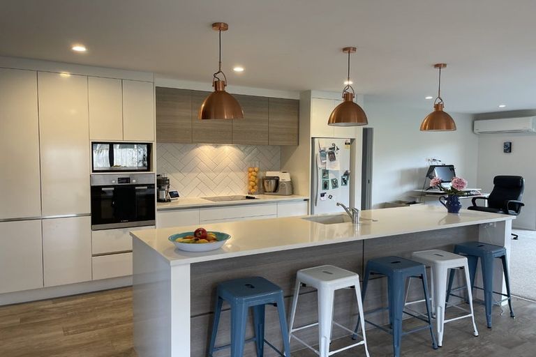 Photo of property in 5 Hiria Crescent, Papamoa Beach, Papamoa, 3118