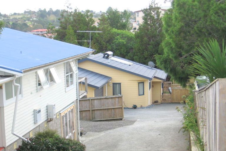 Photo of property in 1/894 East Coast Road, Northcross, Auckland, 0630