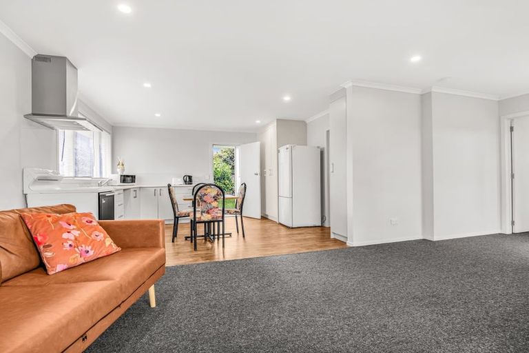 Photo of property in 22 Sunrise Avenue, Owhata, Rotorua, 3010