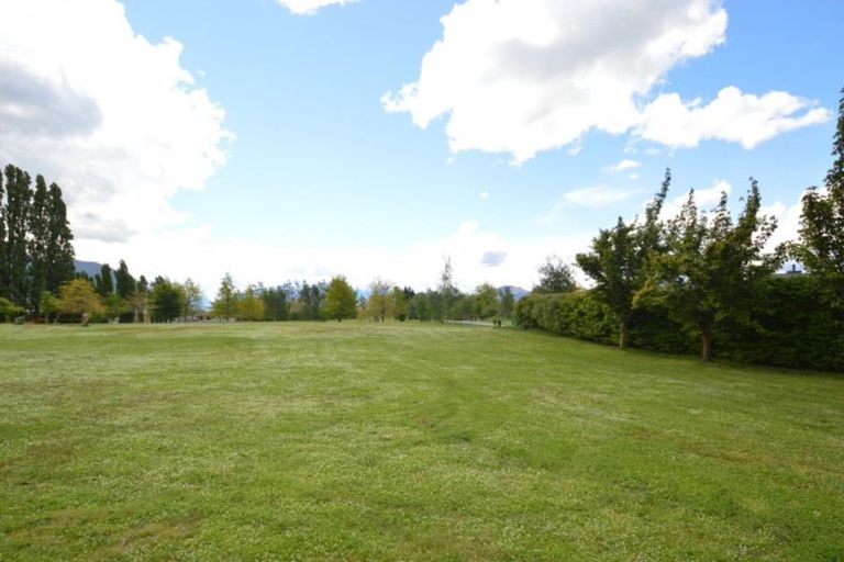 Photo of property in 9 Mountain View Drive, Wanaka, 9382