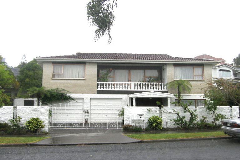 Photo of property in 81 Chelsea View Drive, Chatswood, Auckland, 0626