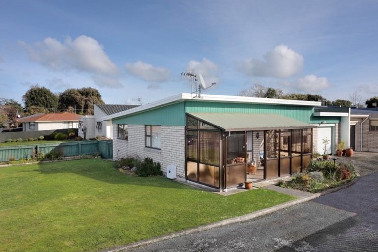 Photo of property in 1/10 Oxford Street, Marton, 4710