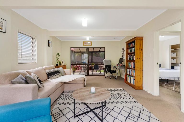 Photo of property in 16 Stredwick Drive, Torbay, Auckland, 0630