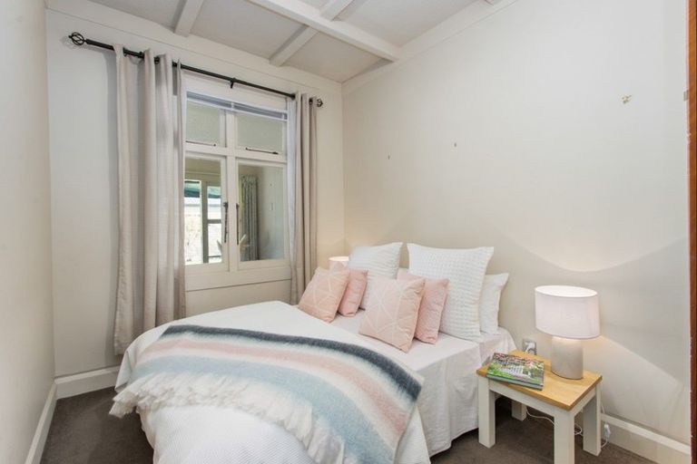 Photo of property in 11 Hyderabad Road, Marewa, Napier, 4110