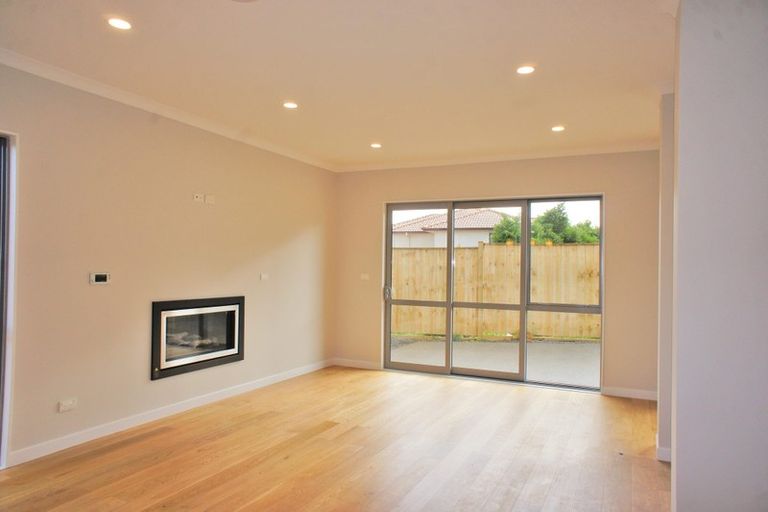 Photo of property in 39d Point View Drive, East Tamaki Heights, Auckland, 2016