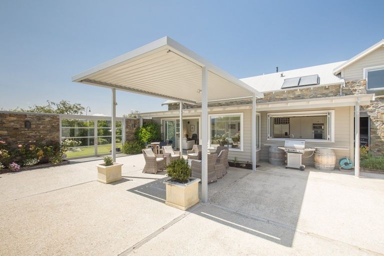 Photo of property in 2 Elderberry Crescent, Wanaka, 9305