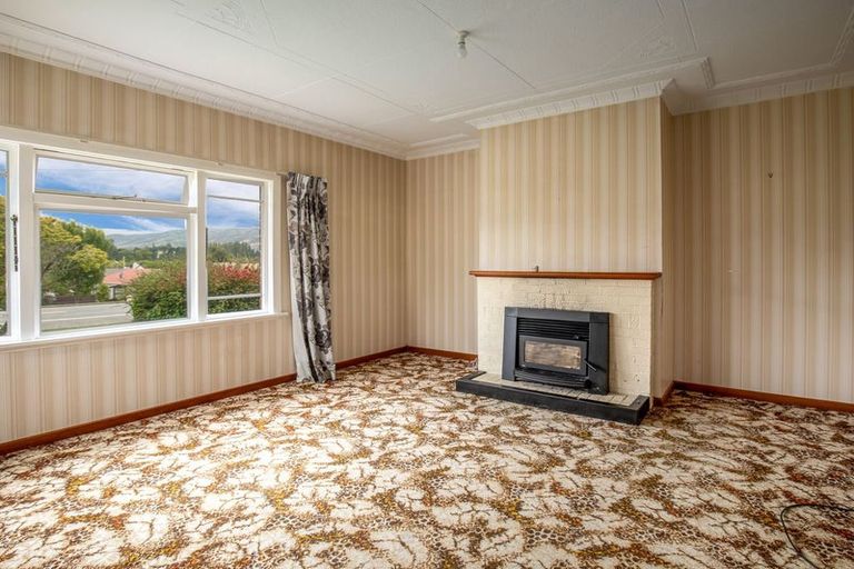 Photo of property in 18 Branxholm Street, Roxburgh, 9500