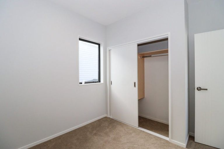 Photo of property in 17 Farranfore Road, Opaheke, Papakura, 2113