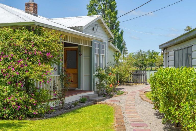 Photo of property in 430 Greytown Bidwills Cutting Road, Morison Bush, Greytown, 5794