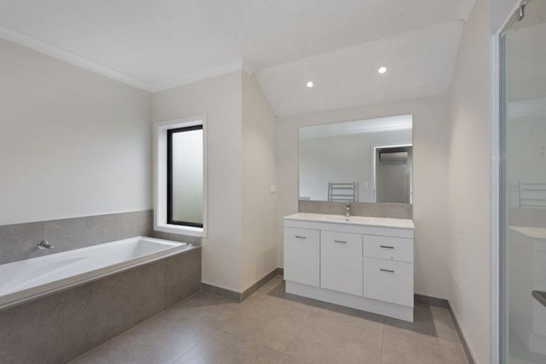 Photo of property in 11 Boyack Drive, Temple View, Hamilton, 3218