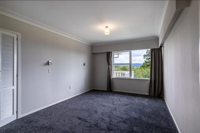 Photo of property in 265 Titirangi Road, Titirangi, Auckland, 0604
