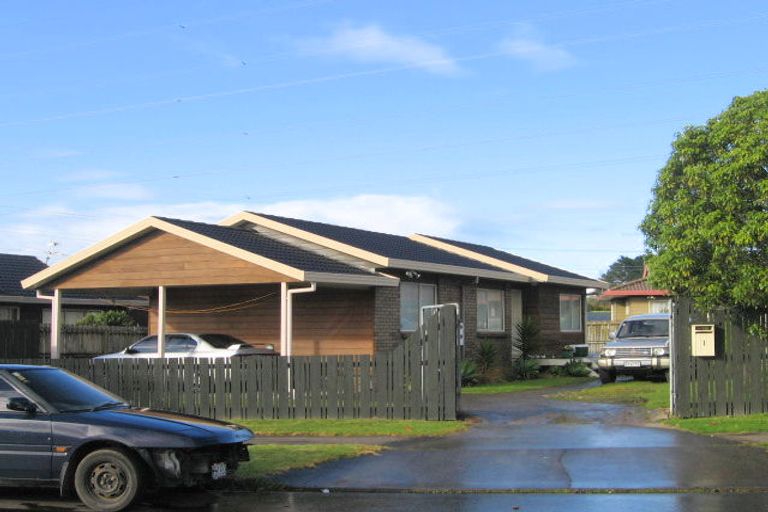 Photo of property in 1 Kenwick Place, Burswood, Auckland, 2013