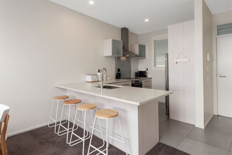 Photo of property in 2-06/424 Maunganui Road, Mount Maunganui, 3116