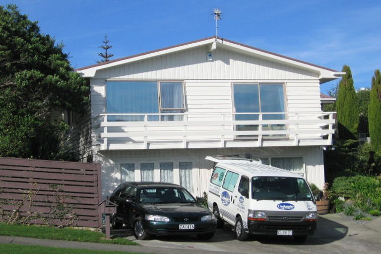 Photo of property in 76 Major Drive, Kelson, Lower Hutt, 5010