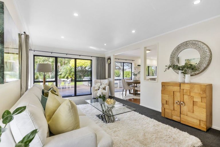 Photo of property in 2/6 Summermist Drive, Northpark, Auckland, 2013