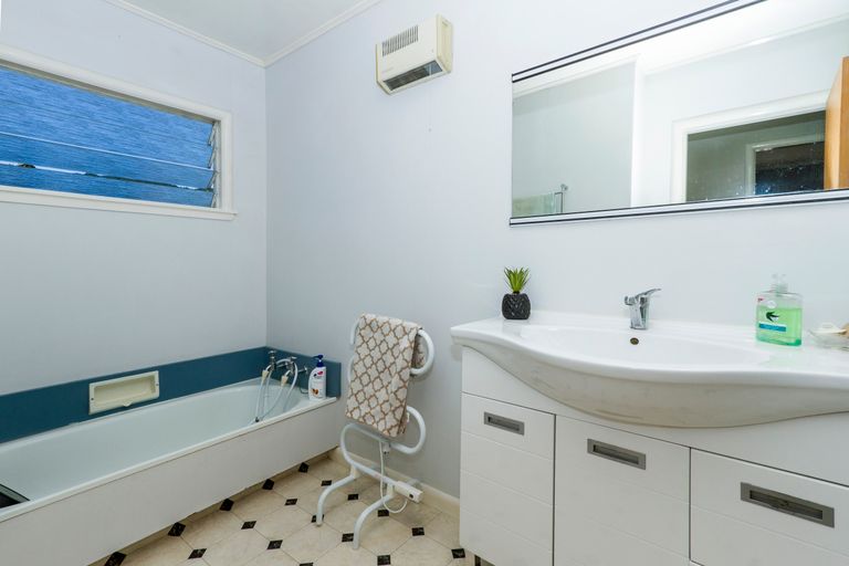 Photo of property in 36 Crescent Street, Richmond, 7020