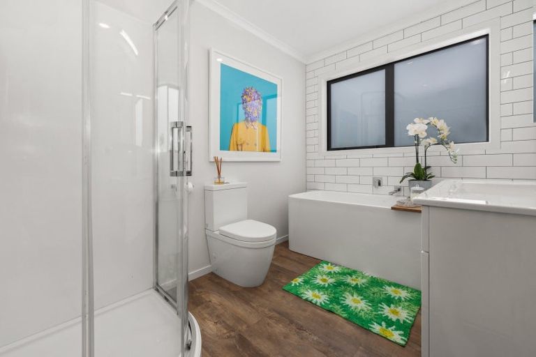 Photo of property in 10 Pateke Drive, Kenepuru, Porirua, 5022