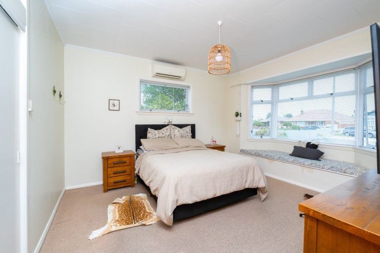 Photo of property in 7 Mill Road, Clive, 4102