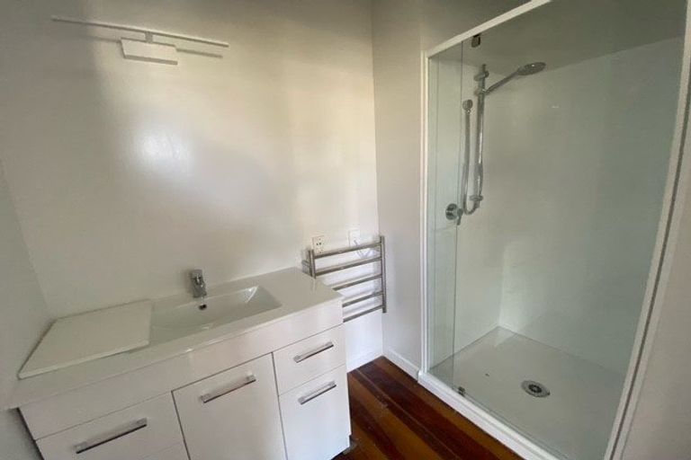 Photo of property in 5 Corbett Avenue, Hillcrest, Hamilton, 3216