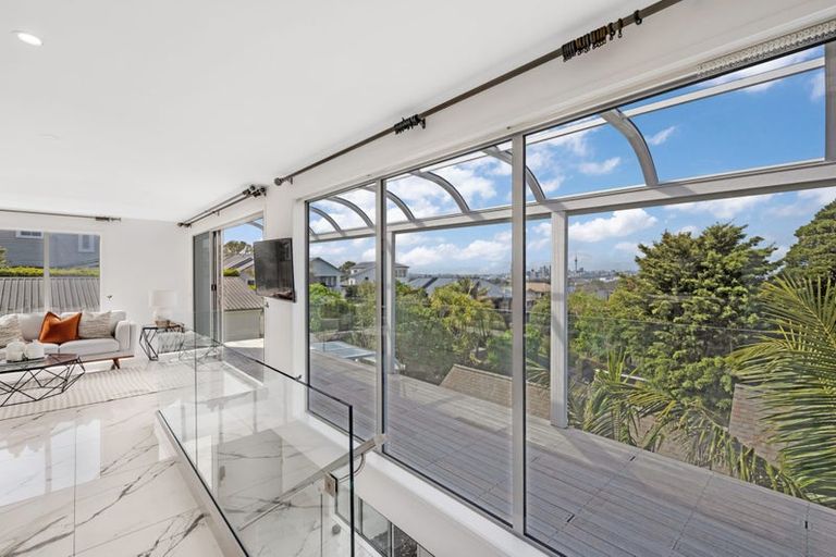 Photo of property in 35a Seaview Avenue, Northcote, Auckland, 0627
