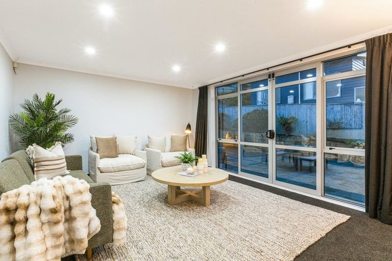 Photo of property in 38 Tongariro Drive, Aotea, Porirua, 5024