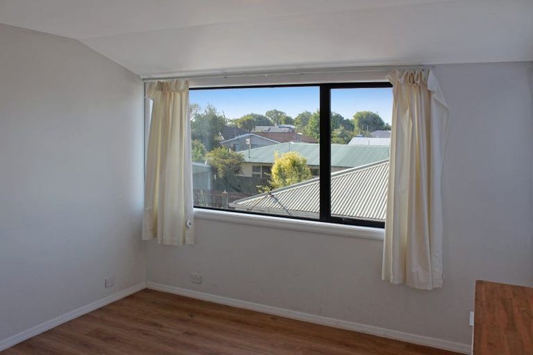 Photo of property in 111 Gayhurst Road, Dallington, Christchurch, 8061