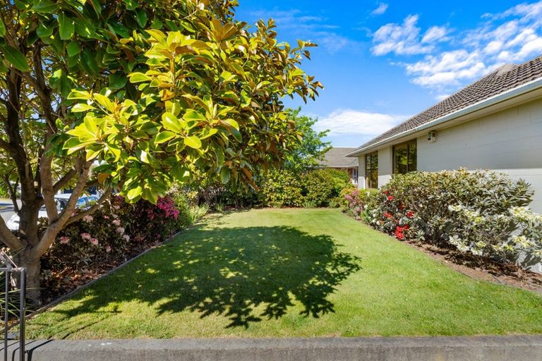 Photo of property in 37 Flower Street, Bryndwr, Christchurch, 8053