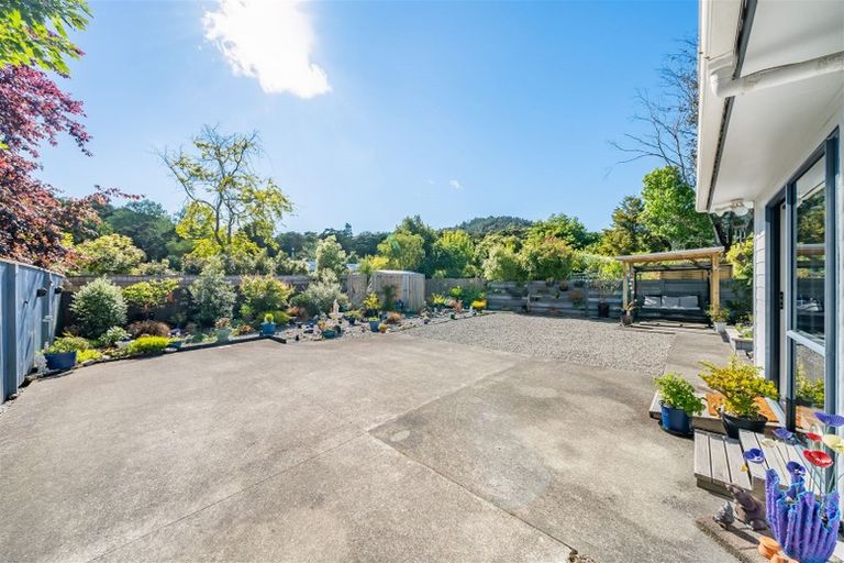 Photo of property in 25a Pinehaven Road, Pinehaven, Upper Hutt, 5019