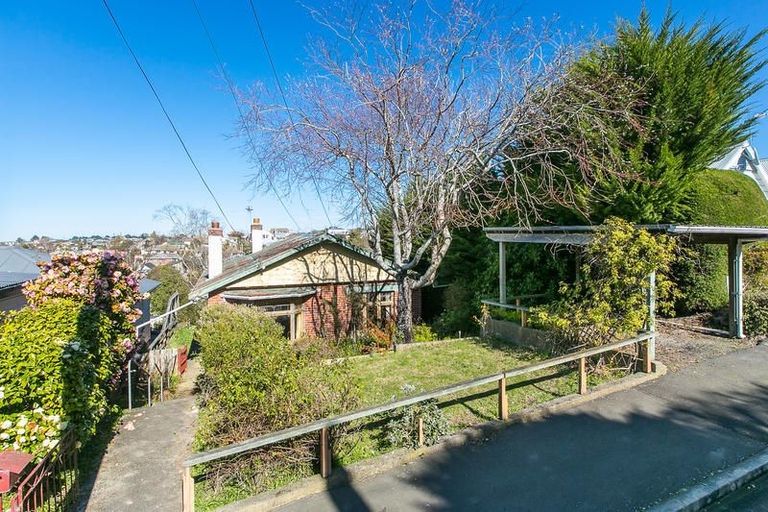 Photo of property in 33 Havelock Street, Mornington, Wellington, 6021