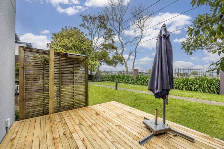 Photo of property in 40/42 Holly Street, Avondale, Auckland, 1026