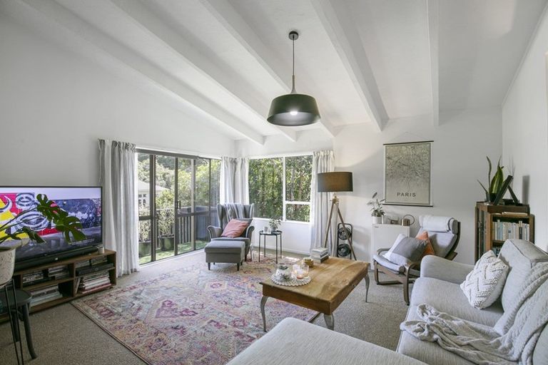 Photo of property in 76 Khandallah Road, Ngaio, Wellington, 6035