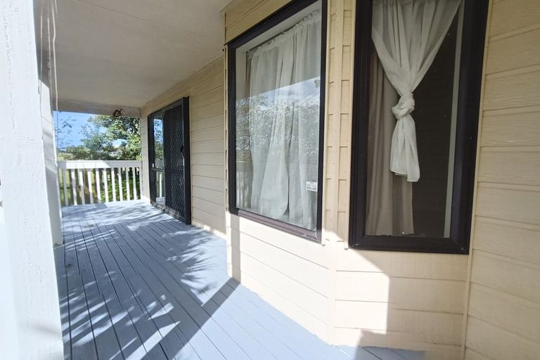 Photo of property in 2/62 Tonar Street, Northcote, Auckland, 0627