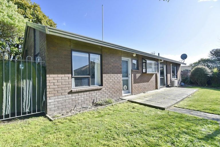 Photo of property in 6 Heriott Close, Burwood, Christchurch, 8083