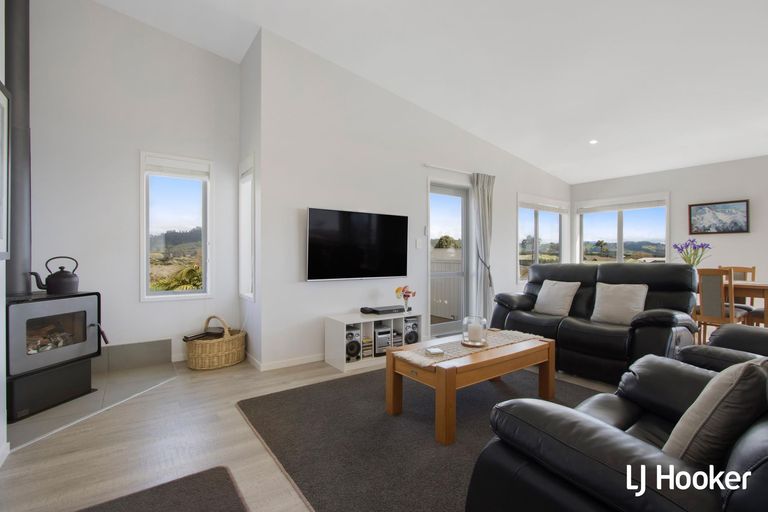 Photo of property in 17 Athenree Heights, Athenree, Waihi Beach, 3177